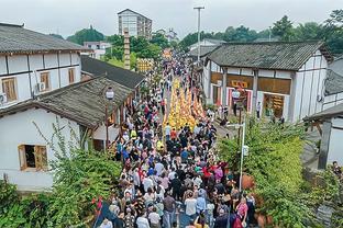 朱芳雨：周琦缺阵对广东来说难度相当大 人员配比新疆也强不少